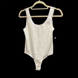 Nine West Intimates bodysuit one piece with 3 snaps thong style size large NWT